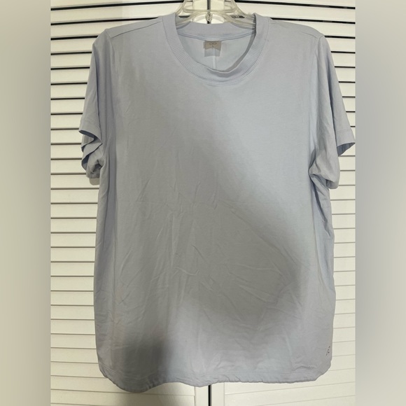 Calia by Carrie Underwood light T-shirt - Picture 5 of 6